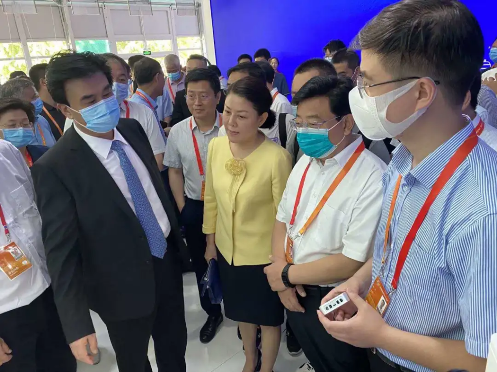 中原工業(yè)設計城前往北京參加2020年中國國際服務貿(mào)易交易會