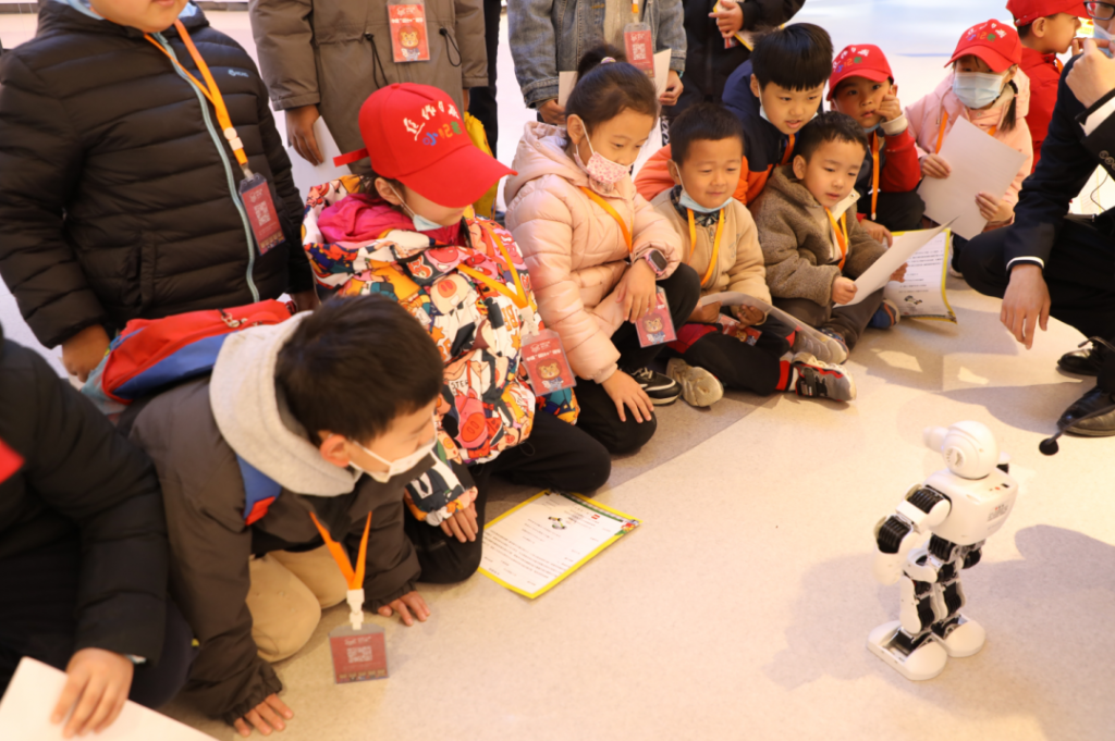 中原工業(yè)設(shè)計(jì)城舉辦小學(xué)生研學(xué)活動：走進(jìn)設(shè)計(jì)“圈”，感受設(shè)計(jì)奧妙
