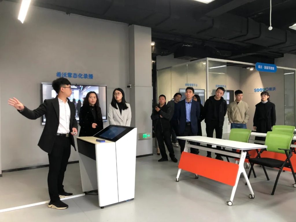 豐城市優(yōu)秀企業(yè)家都說“好”的這場會，到底講了啥？