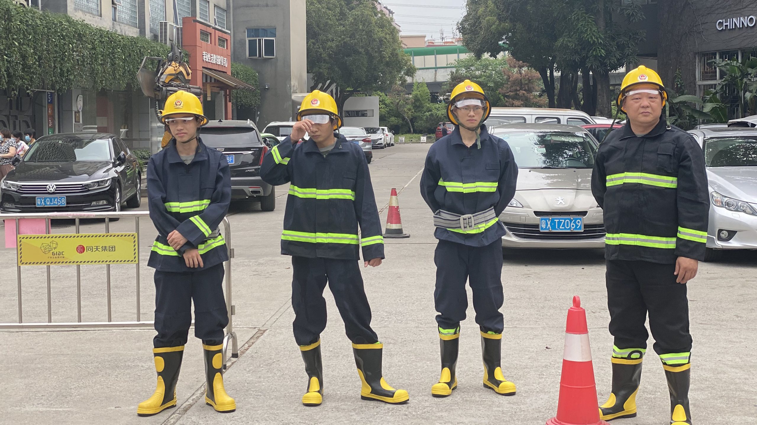 消防常演練、安全記心中，筑牢園區(qū)消防安全防線