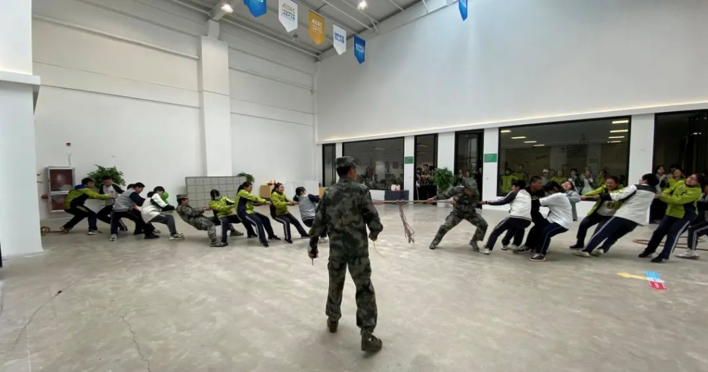 少年強(qiáng)則國(guó)強(qiáng)！掌起學(xué)子親密接觸人工智能