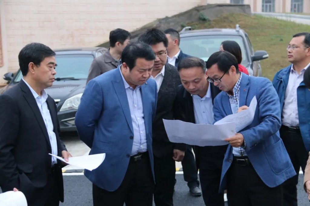 江西省文旅廳副廳長陳曉平一行調(diào)研江西工業(yè)設(shè)計小鎮(zhèn)，他指出…