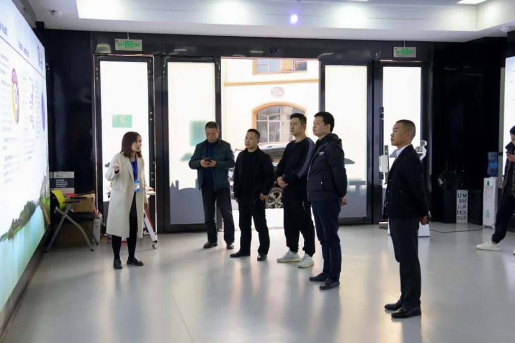 樟樹市、豐城市新階層聯誼在設計小鎮(zhèn)開展