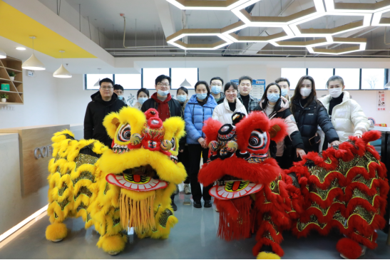 開工大吉 | 舞獅歡慶開門紅，中原工業(yè)設(shè)計(jì)城虎年再出發(fā)!
