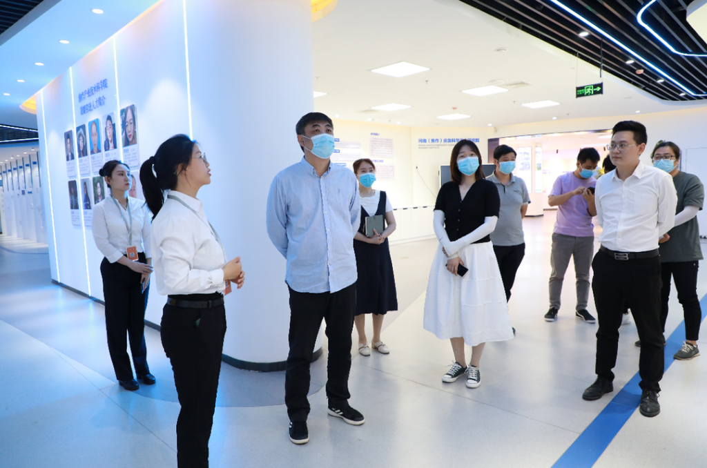 焦作市科協(xié)副主席李峰一行，蒞臨設(shè)計城開展省科普教育基地調(diào)研工作