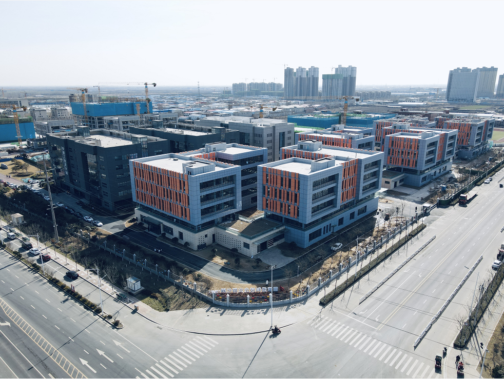 走進(jìn)園區(qū)，感受夏日炎炎里的“理想之城”！
