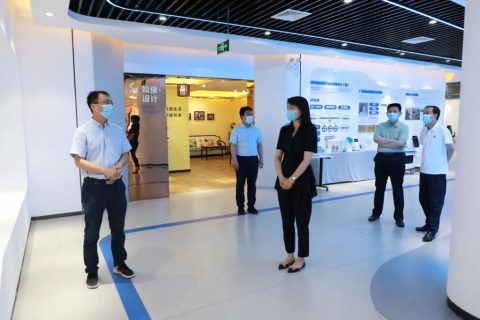 河南省人社廳就業(yè)促進(jìn)局副局長謝攀一行蒞臨設(shè)計城調(diào)研