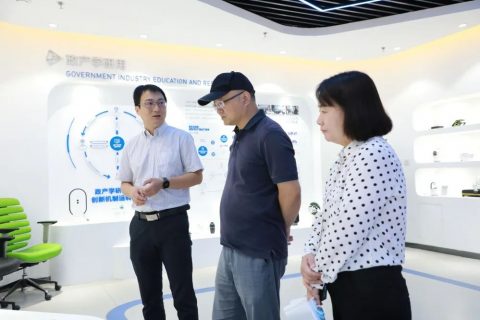焦作市文化廣電和旅游局副局長李建陽一行蒞臨設(shè)計城參觀調(diào)研