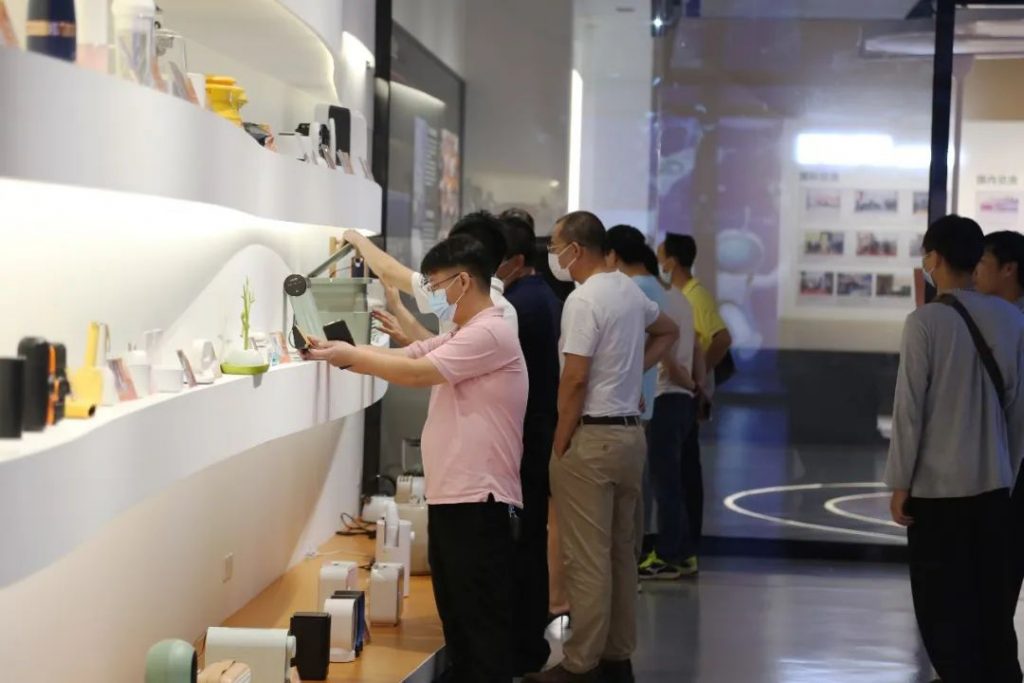 兩個月掌握工業(yè)機器人操作，設(shè)計城助力北滘培育智造人才！