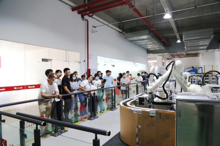 兩個月掌握工業(yè)機器人操作，設(shè)計城助力北滘培育智造人才！