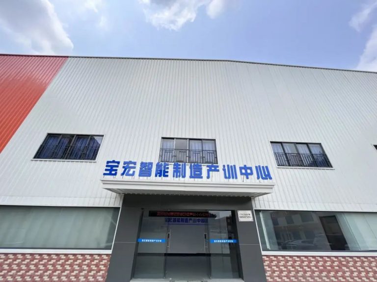 兩個月掌握工業(yè)機器人操作，設(shè)計城助力北滘培育智造人才！