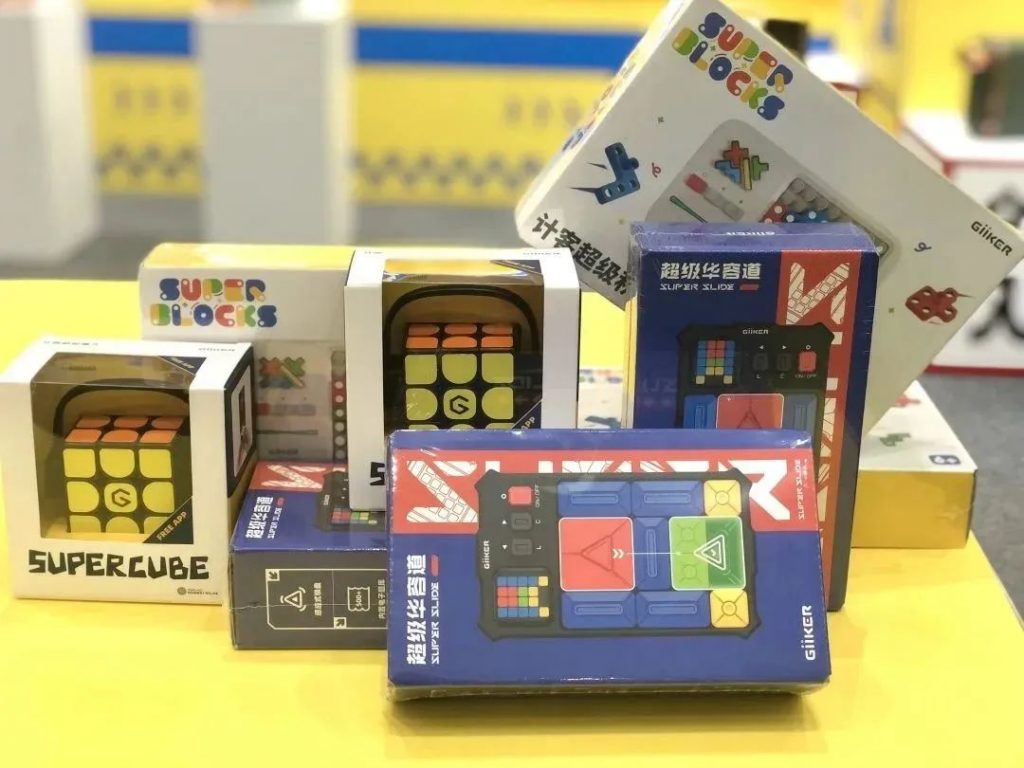 一起“箱”遇設(shè)計！設(shè)計城產(chǎn)品亮相佛山潭州陶瓷展