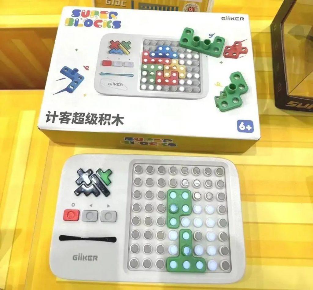 一起“箱”遇設(shè)計！設(shè)計城產(chǎn)品亮相佛山潭州陶瓷展