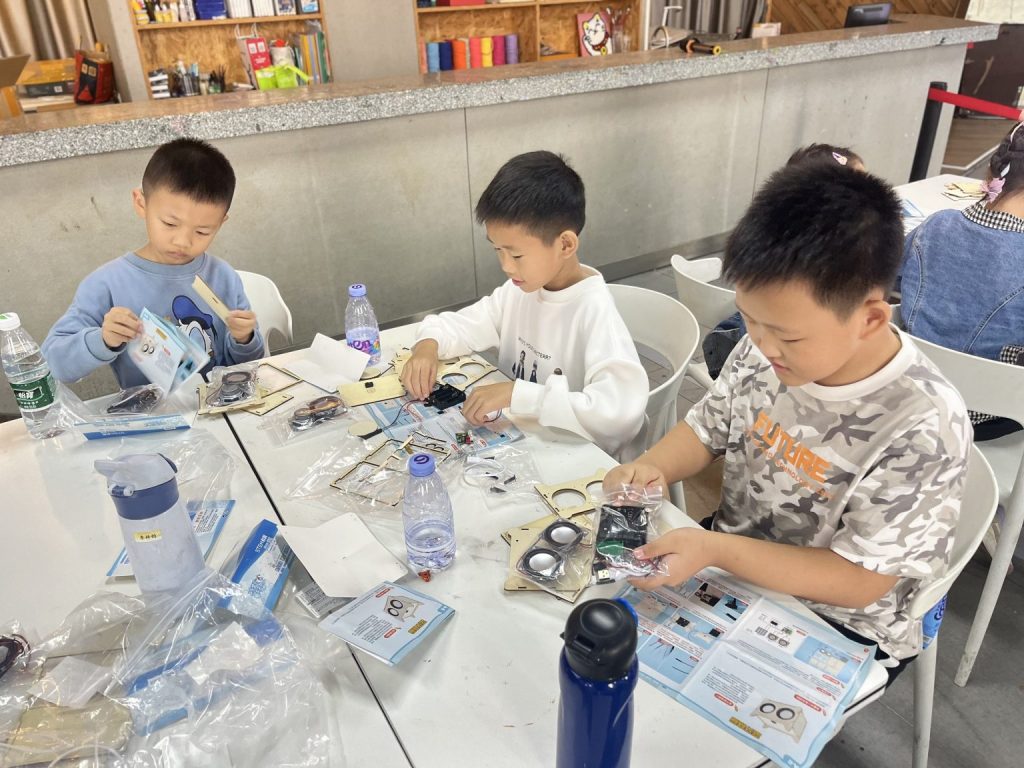 創(chuàng)新設(shè)計研學(xué)周：五期研學(xué)課程 開啟青少年好奇造物之旅