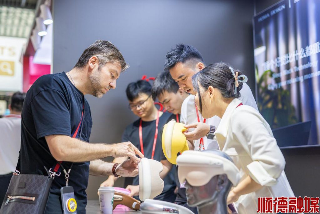 秀實力、拓市場！“設(shè)計順德”展團(tuán)亮相廣交會