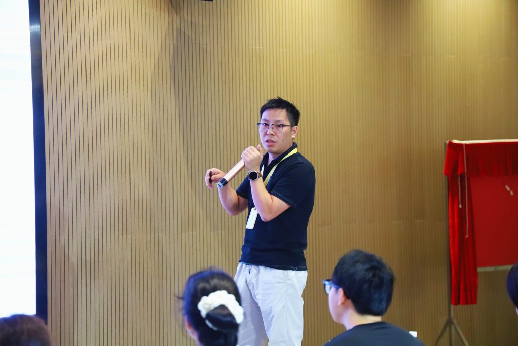 深化產(chǎn)學(xué)研交流 | 清華大學(xué)深圳國際研究生走進(jìn)設(shè)計(jì)城