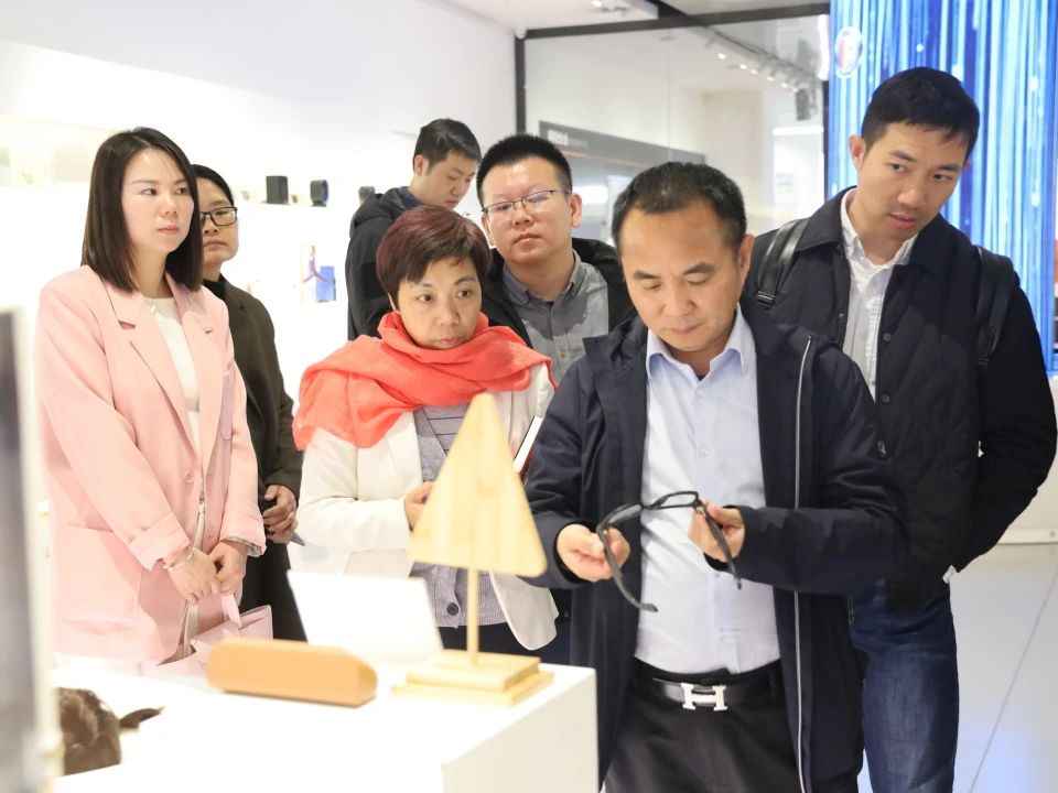 探討“人工智能X工業(yè)設(shè)計” 聚焦AI賦能新質(zhì)生產(chǎn)力